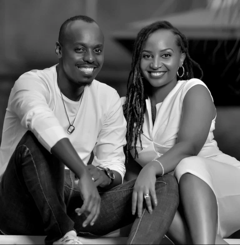 couple-bw-casual-seated-linc-and-veve