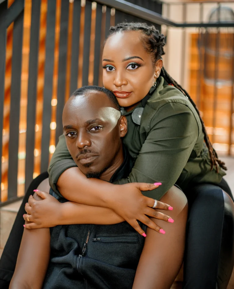 couple-portrait-striped-backdrop-linc-and-veve